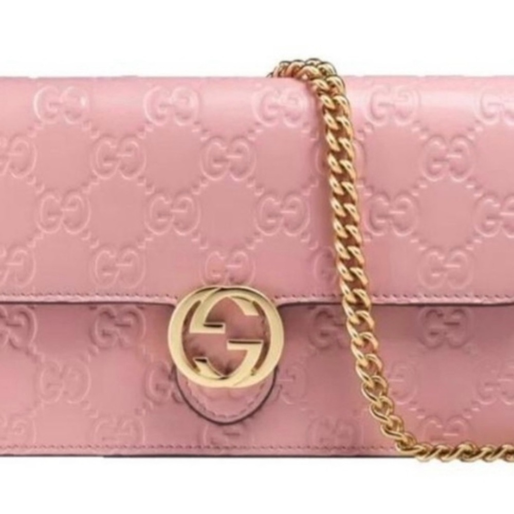 Gucci Icon GG Wallet on a Chain